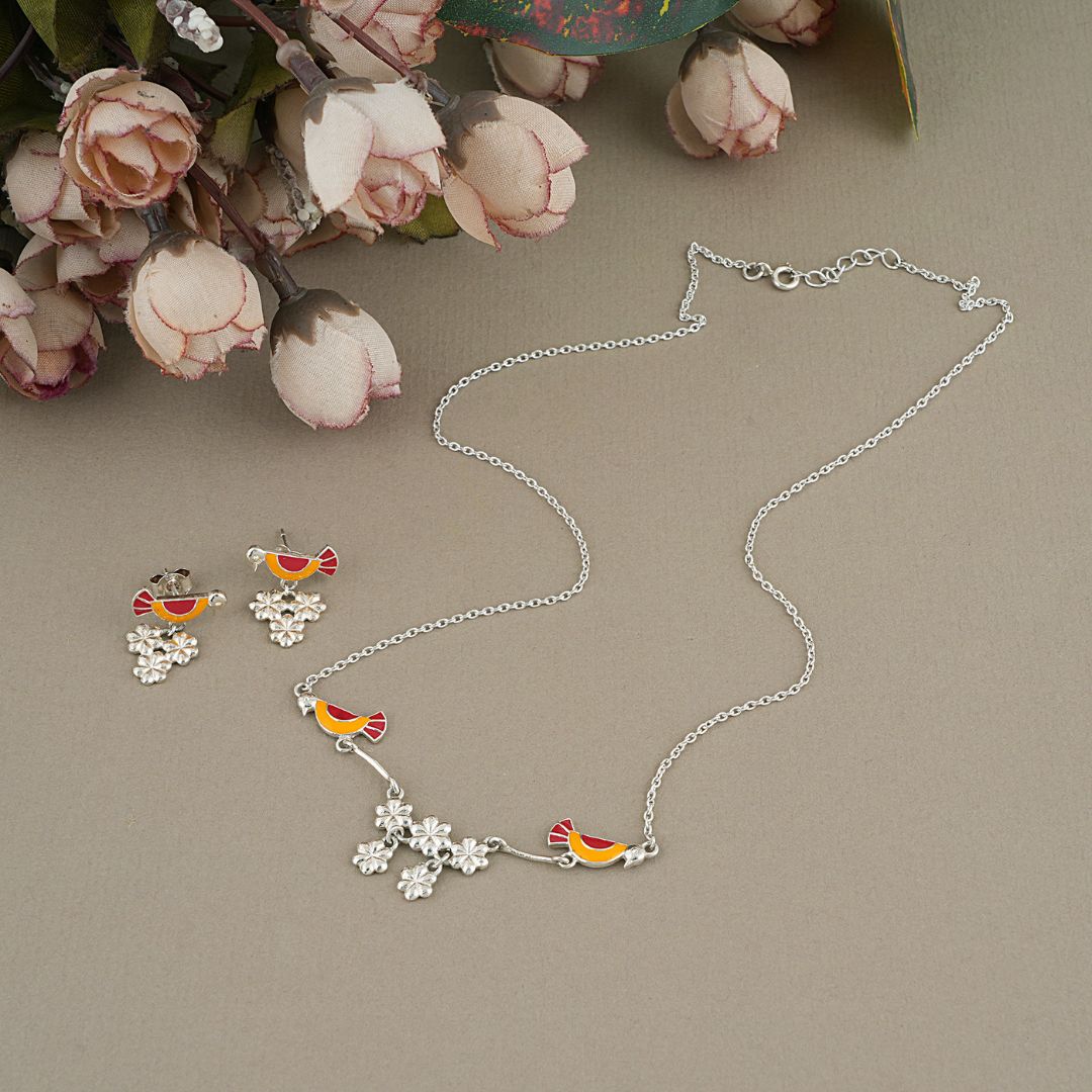 Nature's Delight 925 silver necklace earrings set Nature's Delight 925 silver necklace earrings set